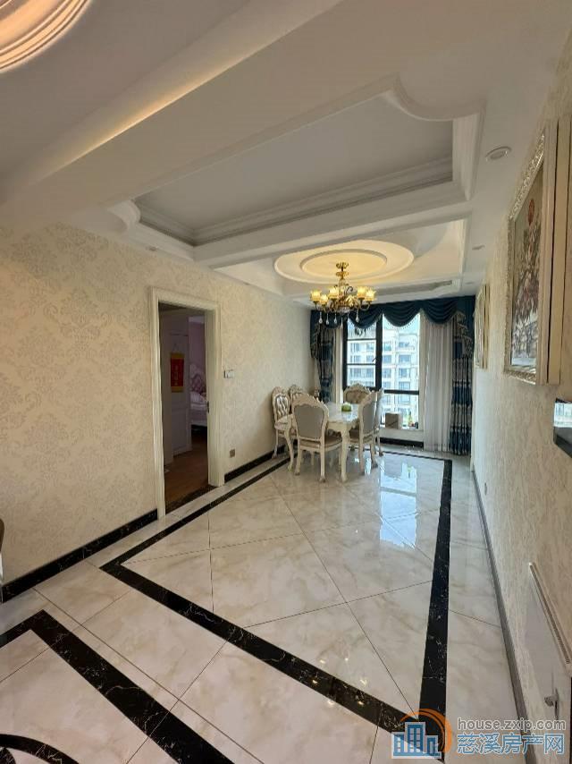 祥生祥园顶复241平豪装带机械车位