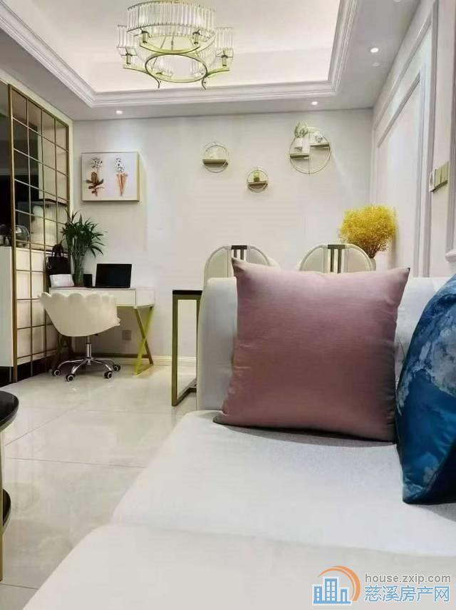 新潮塘南苑60平豪装中间层车位89万