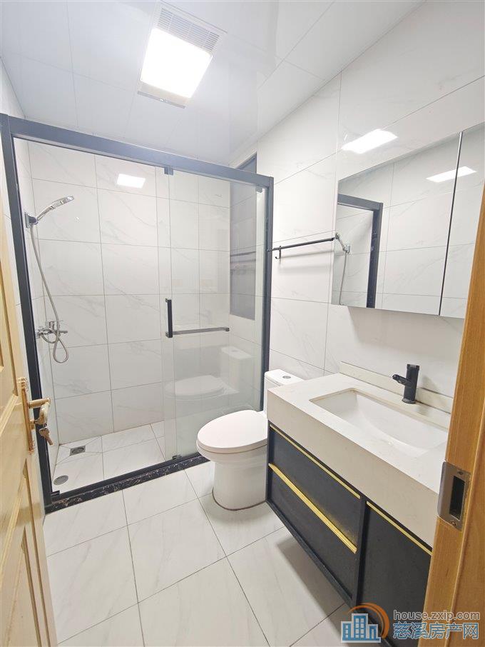 中交盛湖美庐两室两厅两卫首次出租精装直接