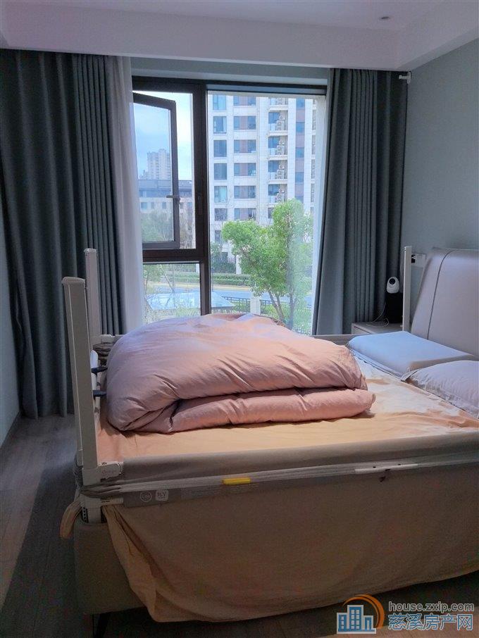 中海湖心半岛花苑 带超大露台 精装