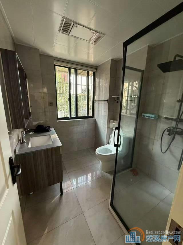 特价白彭兴隆苑122平精装车位储藏间