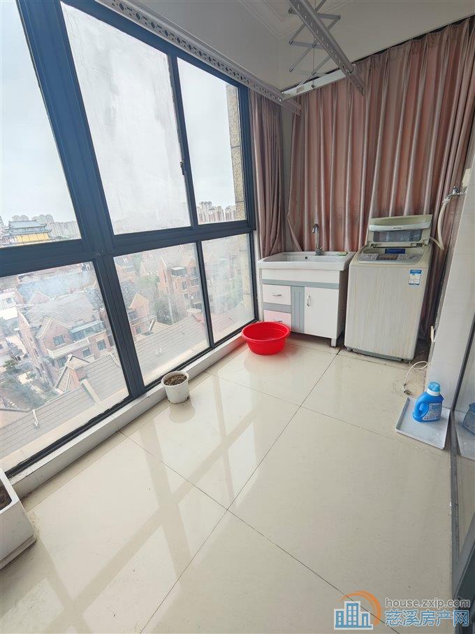 宗汉柏顿嘉园电梯房带车位精装直接钥匙在