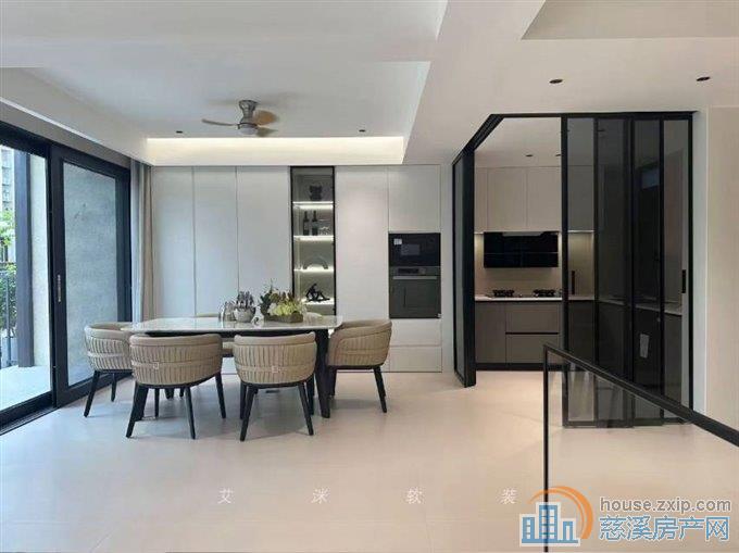 檀悦府下叠精装200平带独立花园可读书