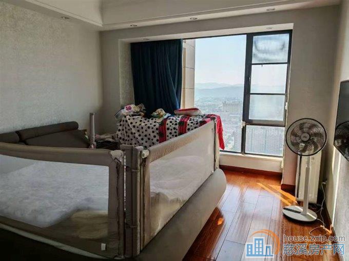 特价急卖阳光城一期113平135万