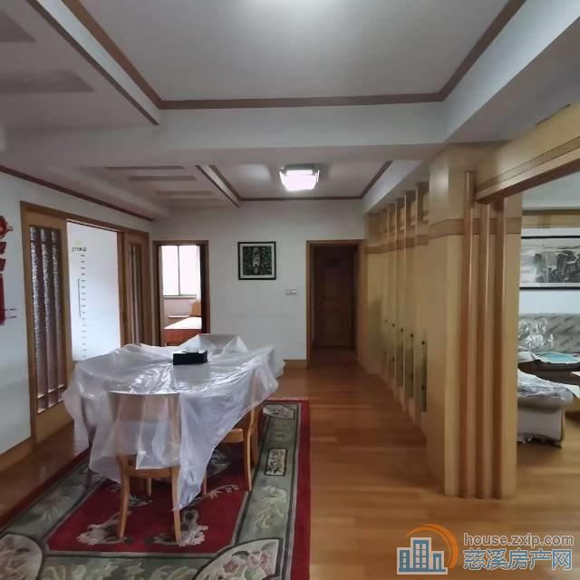 孙塘新村东区150平3楼东套精装160万