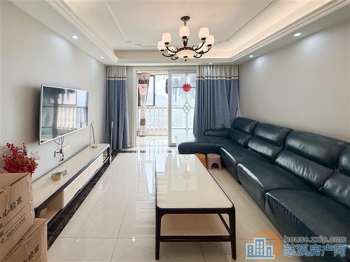 复地二期 精装135平方156万中上楼层