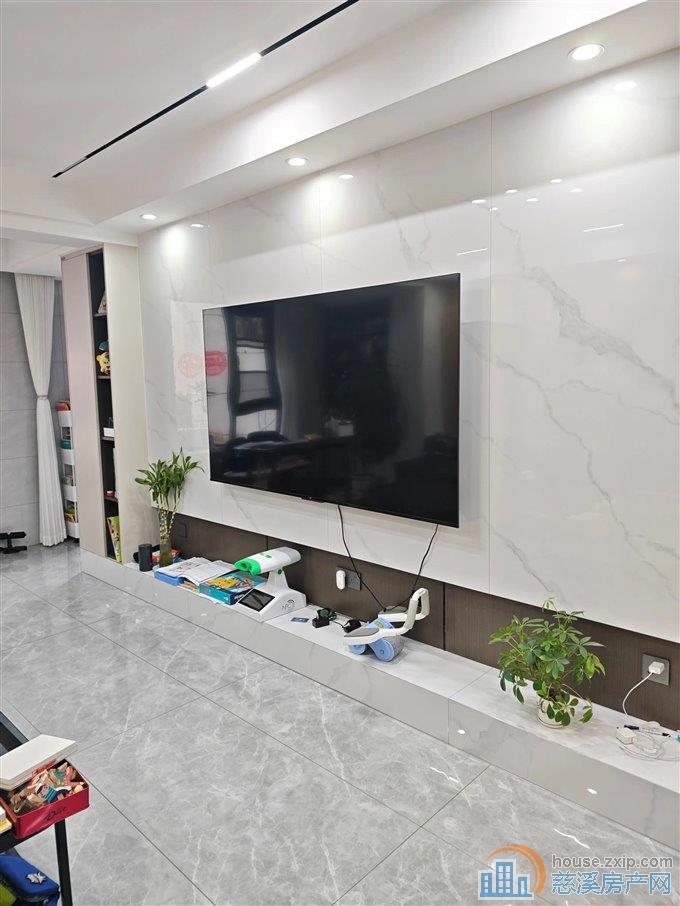 中海湖心半岛花苑 带超大露台 精装