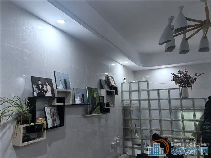 三小XQ房一通二69平送阁楼16平90万