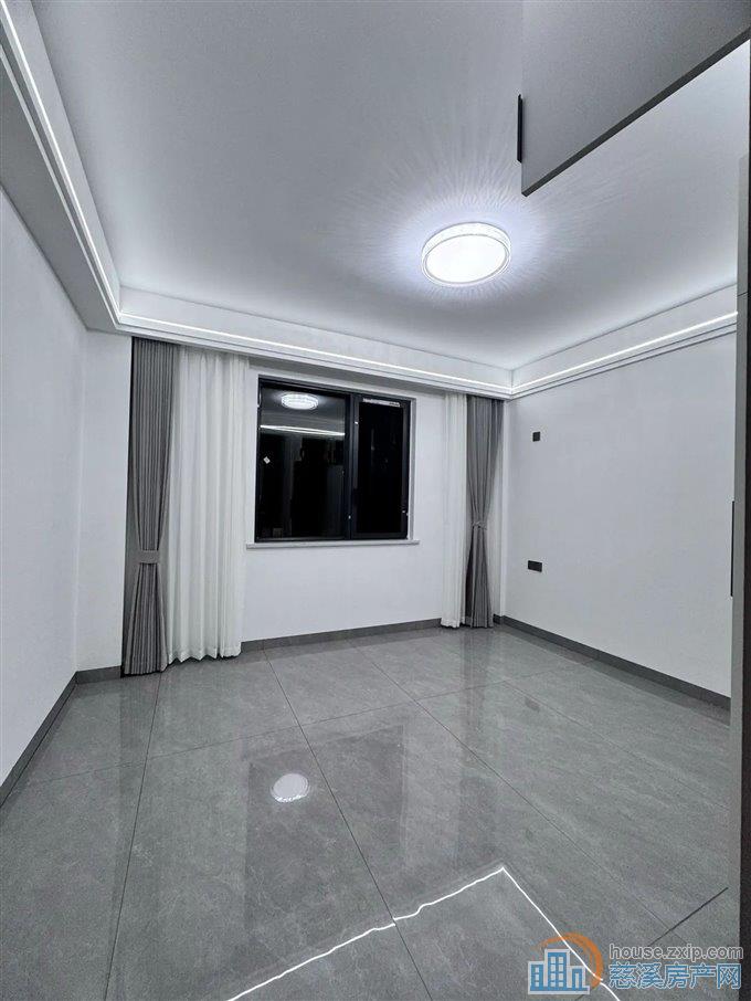 御翠苑   全新精装未入住