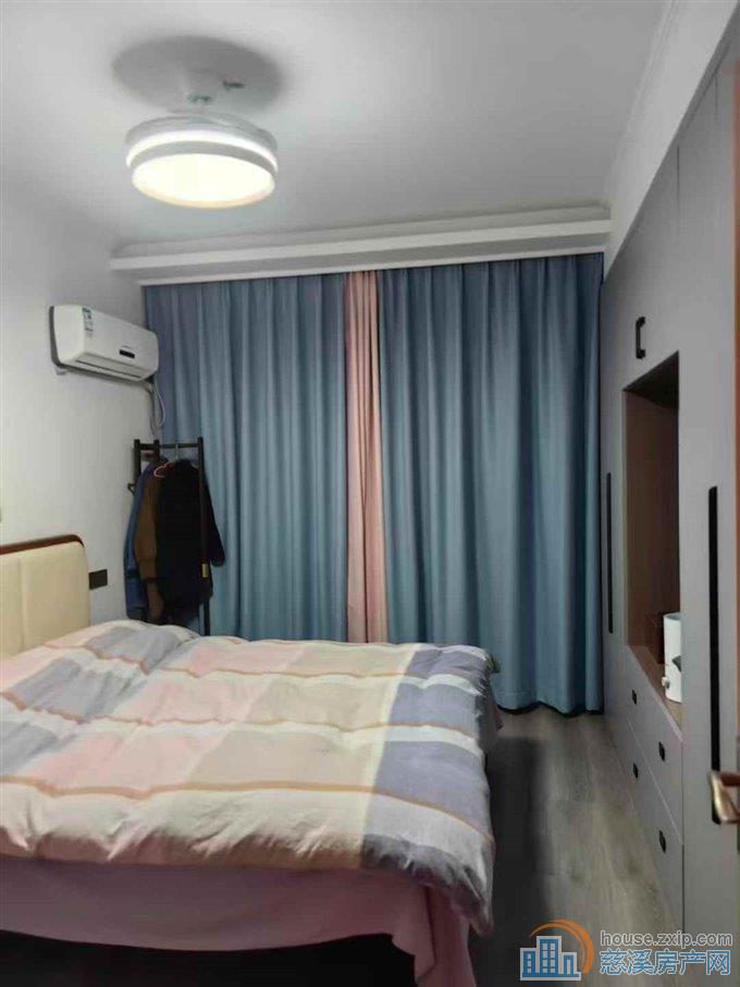 急售金山新村自住精装69平52万