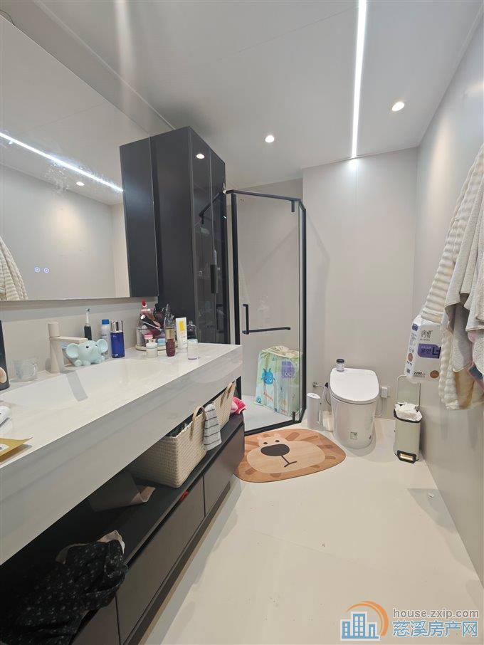 紫阙台140+车位豪华精装修独家直接钥匙