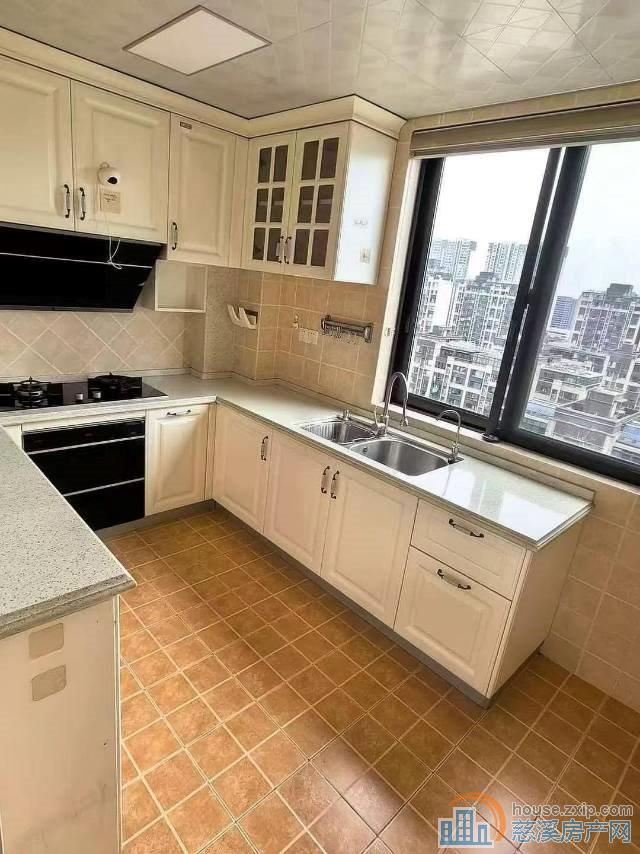 金仕华庭124平好楼层精装带子母车位