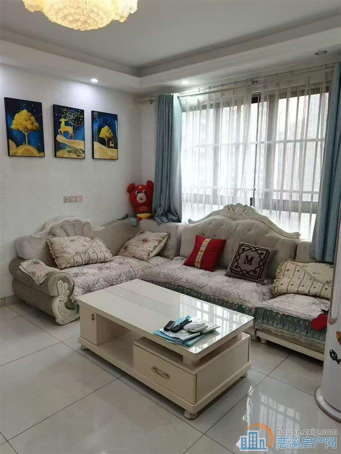 嘉景园电梯房2室精装带一个车位直接钥匙在