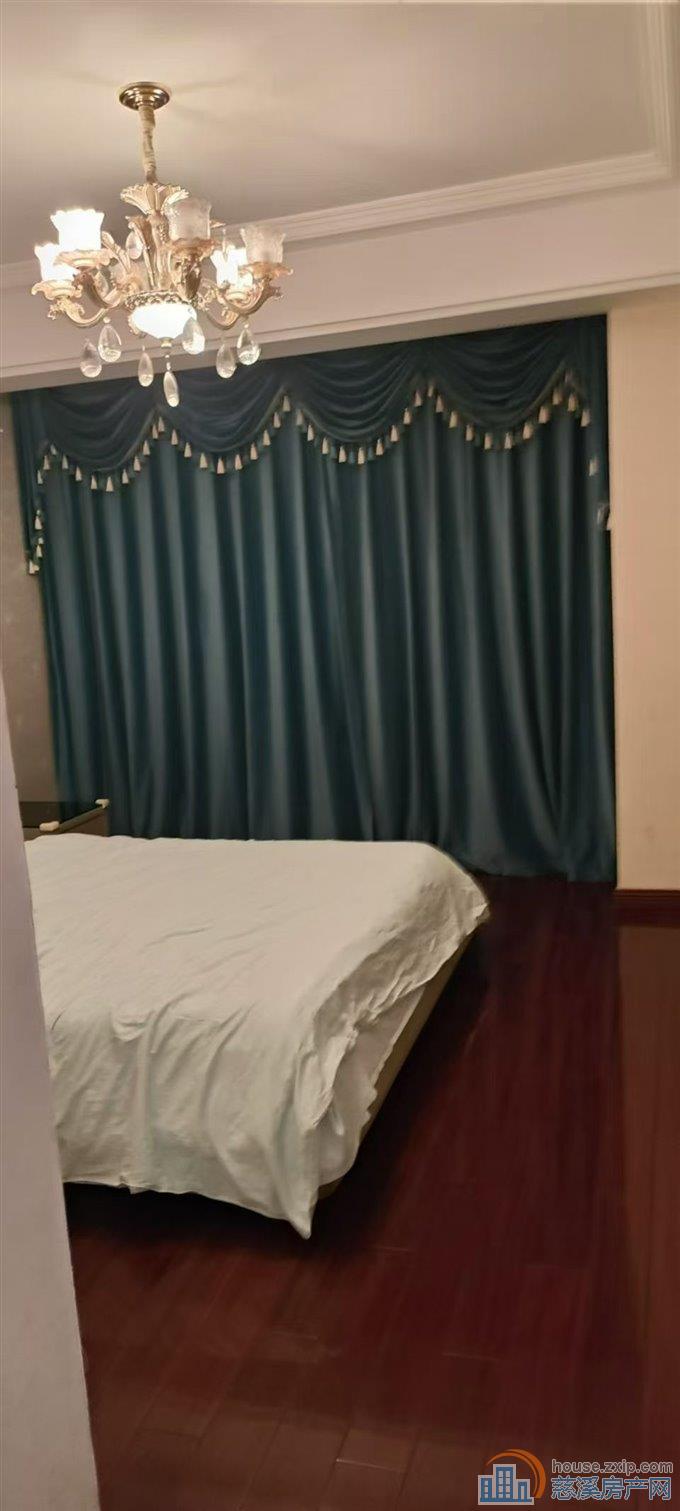 保利一期君悦湾135.8平精135.8万