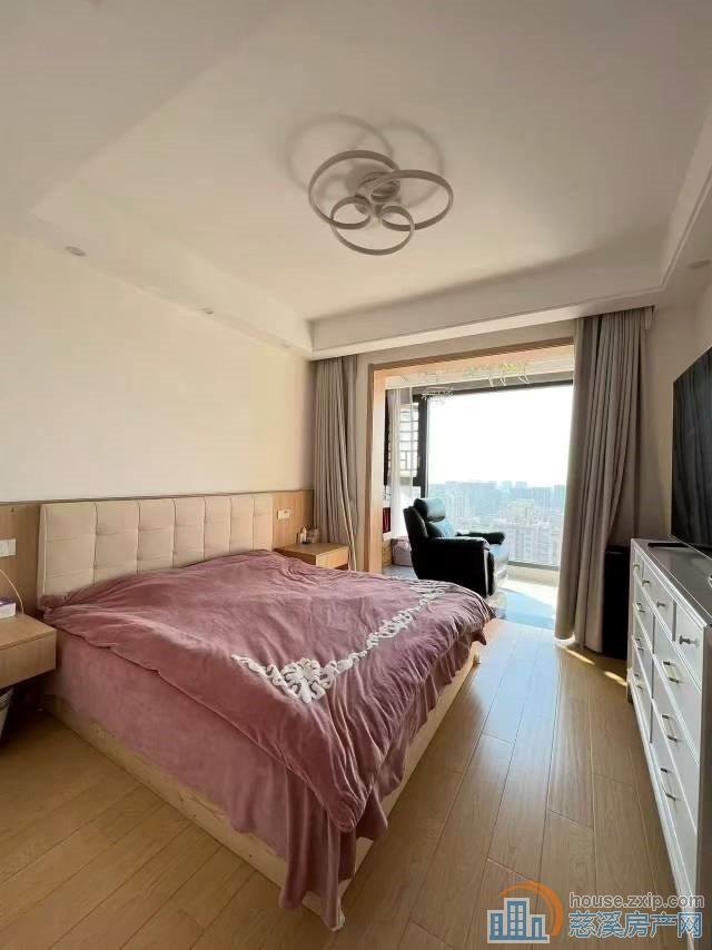 新潮塘北苑107平边套好楼层精装3室