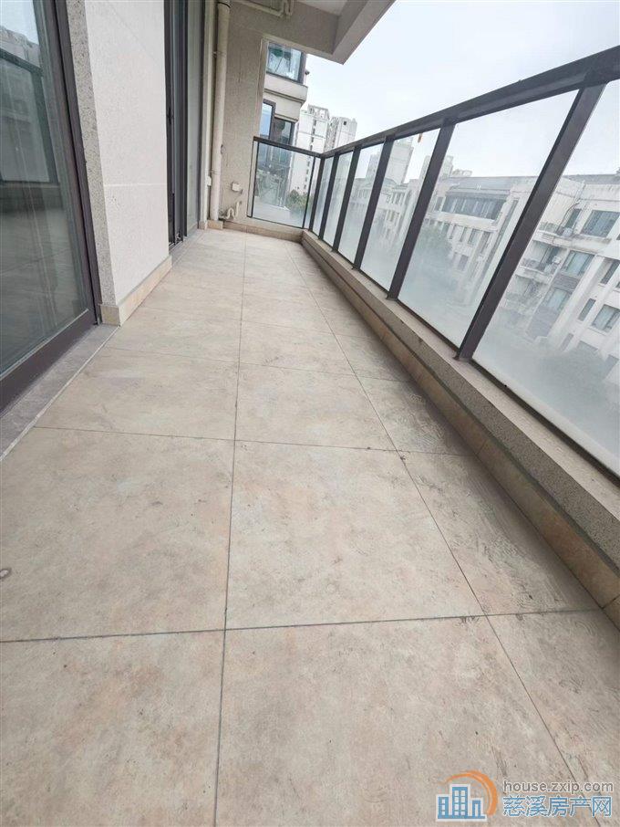 特价急卖!中海湖心半岛5层洋房精装钥匙在