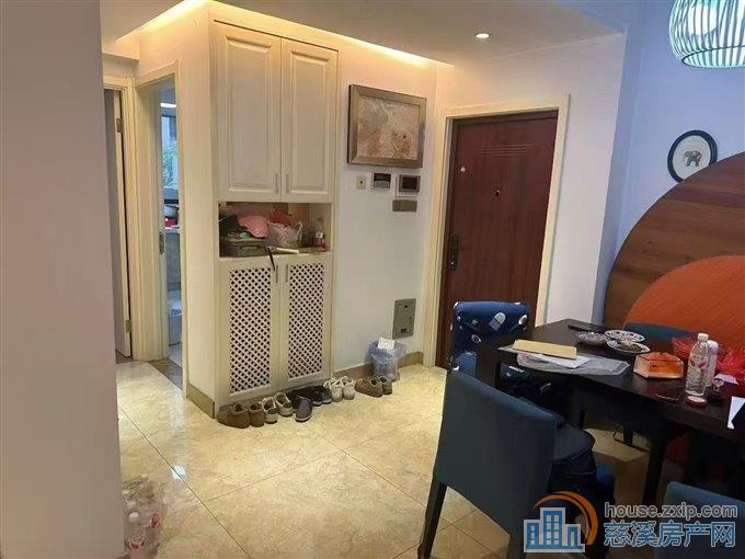 城市桃源电梯洋房2楼