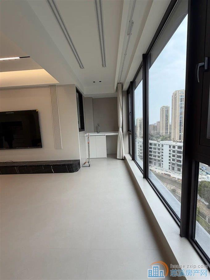 水映天成161平369万精装修绿城物业