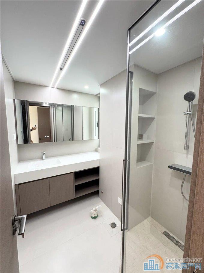 中海湖心半岛花苑  全新精装  明月湖