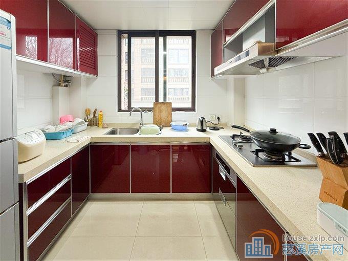 美域花苑 高品质小区 133平方182万