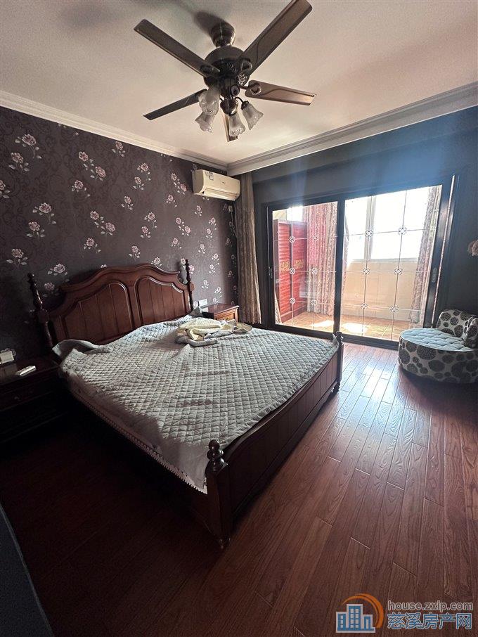 舜韵华庭96平49万送26平车库