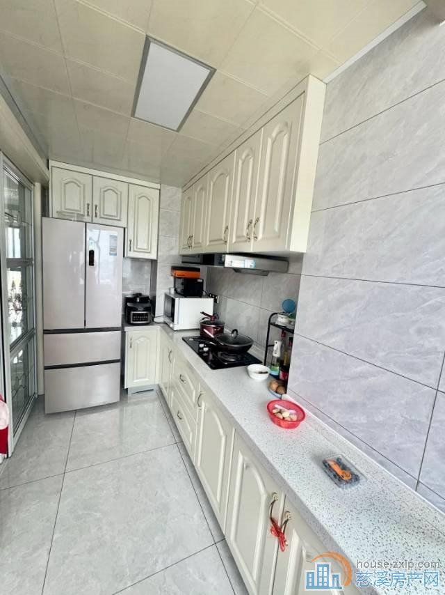 城南梧桐府 精装143平方158万中上层