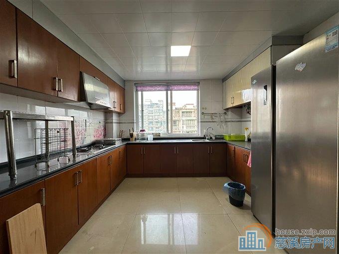 精装旦山万基175平188万送大 车库