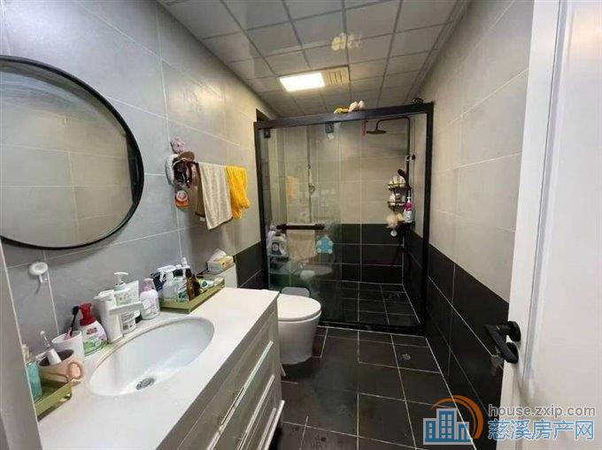 柏顿嘉园电梯房118平精装车位120万