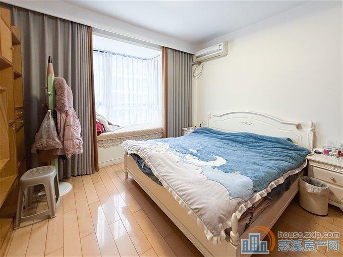 天和家园 精装136平方126万带车位