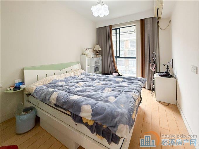 天和家园 精装136平方126万带车位