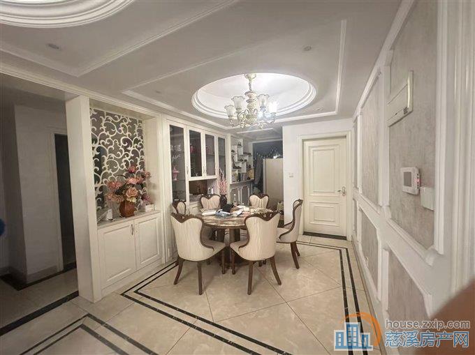 急售金仕华庭123平楼层佳豪装189万