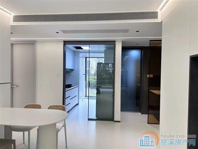 蔚蓝云图花苑 精装 品牌 家具家电 花园