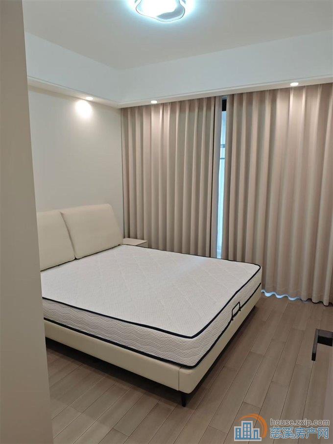 江滨江景苑110平 豪装