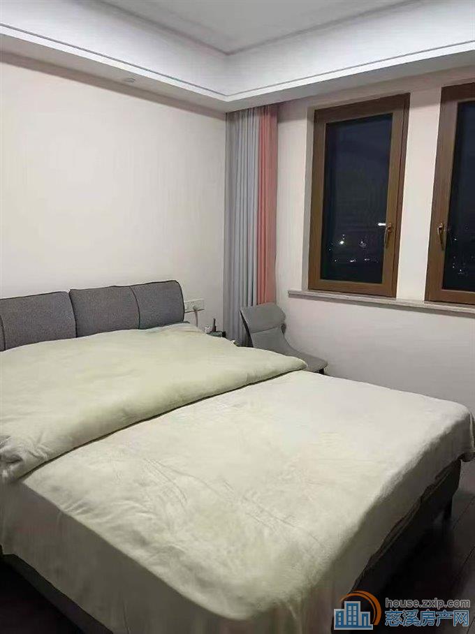 鸣北小区南区146平➕充电车位160万