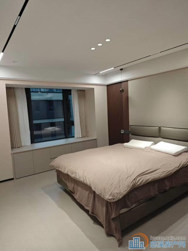 江樾潮启142平方洋房豪装290万满2年