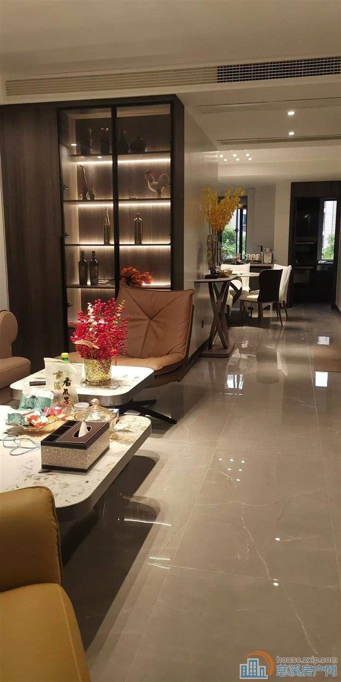 阅江府133平豪装采光没问题228万