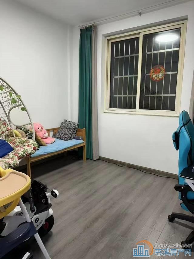 历山舜韵华庭130平四室精装88万