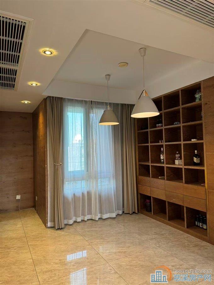 梵石花园4房朝南户型边套急卖