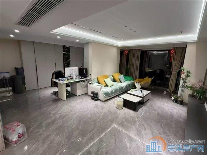 梧桐府117平黄金楼层精装满两年带车位