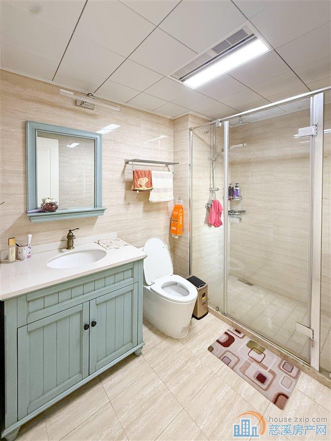 白金湾 精装保养好 拎包入住