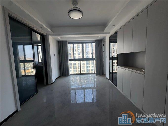 智慧谷 163平精装 带车位250.8万