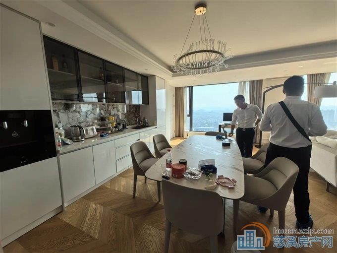 天悦湾，220平豪华装修