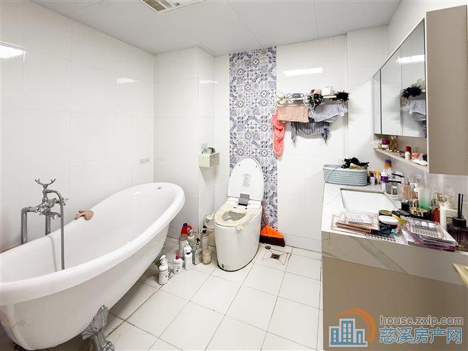 市中心黄金地段天和家园 现代装修 送车位