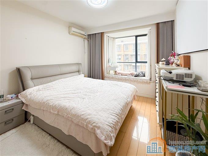 天和家园 精装136平方126万带车位