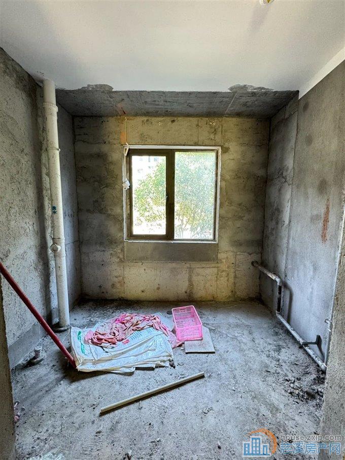  保利俯院江南北区