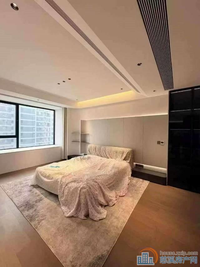 泊蔚里200平豪装从未入住350万好楼层