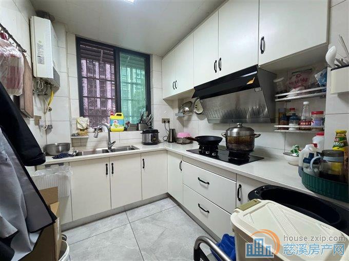 人和家园96平110万满五唯一育才书包