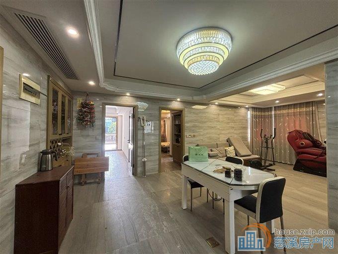 美华银桂苑137平158万送车位带露台