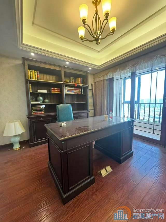 财富中心175平豪装楼层好带车位满2年