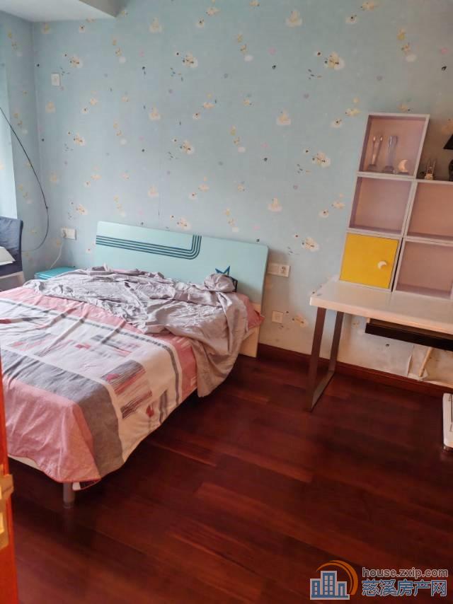 华胜公寓，独家